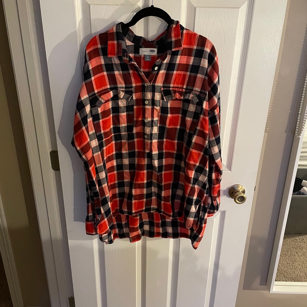 Amazing Red and Navy Old Navy Flannel